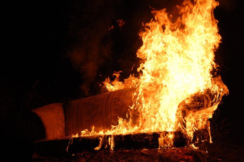 Паління у ліжку може коштувати найціннішого – Вашого життя!