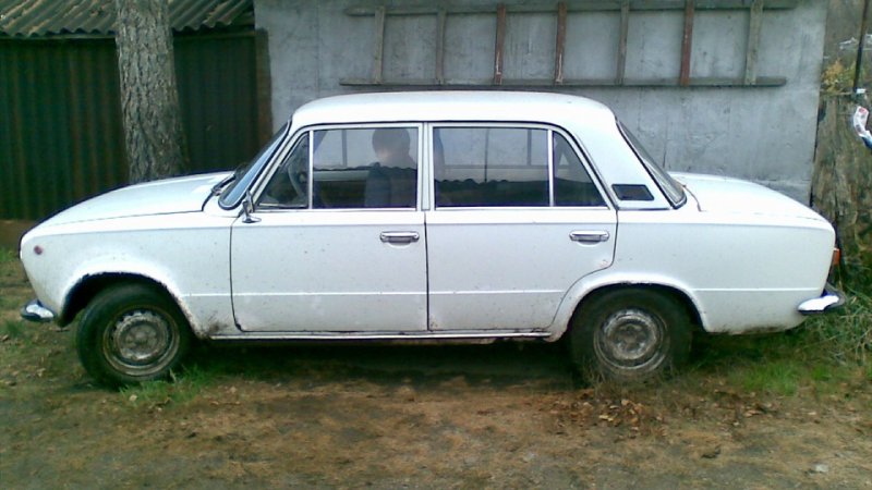 Васильківські поліцейські затримали викрадача автівки  
