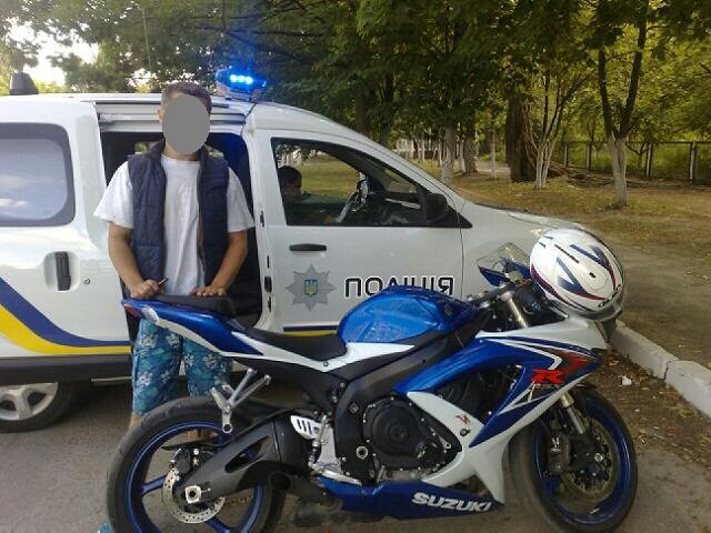 В Василькові вилучено спортивний мотоцикл без реєстраційних  документів
