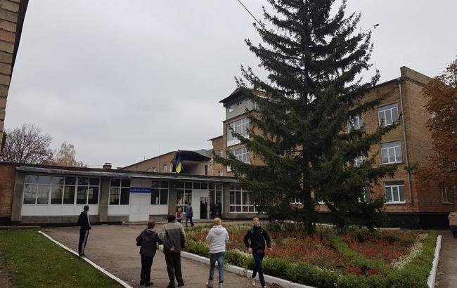 Школу №6 в Василькові  зруйнують повністю