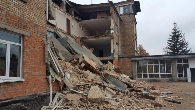 В ДЕЛЕ ОБВАЛА ШКОЛЫ В ВАСИЛЬКОВЕ ЕЩЁ НЕТ ПОДОЗРЕВАЕМЫХ