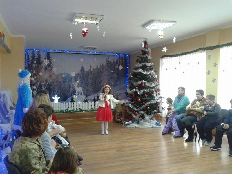Новорічно - різдвяна  програма для дітей з обмеженими можливостями.