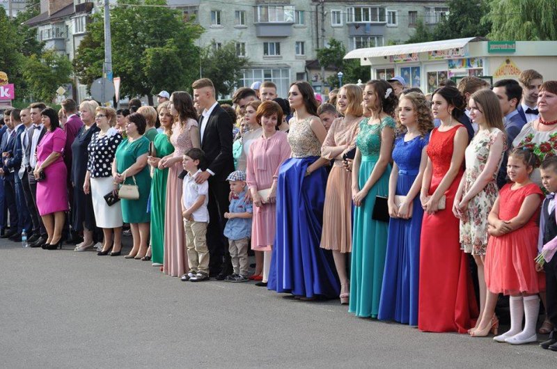 Випускний бал у Василькові