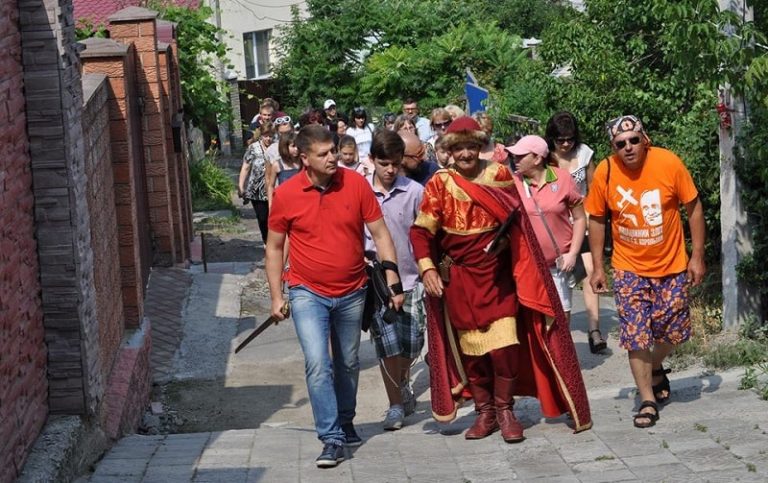 ЕКСКУРСІЯ ІСТОРИЧНИМИ КУТОЧКАМИ ВАСИЛЬКОВА