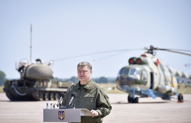 Порошенко совершил полет на  МиГ-29 в Василькове