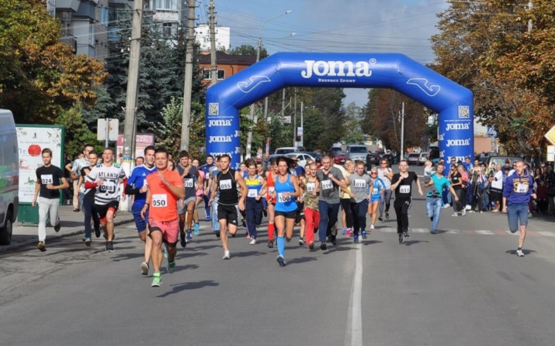 ПЕРШИЙ ЛЕГКОАТЛЕТИЧНИЙ ПРОБІГ VASYLKIV RUN