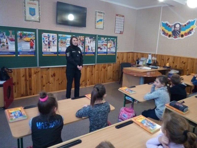 Поліцейські провели інтерактивне навчання з безпеки дорожнього руху.