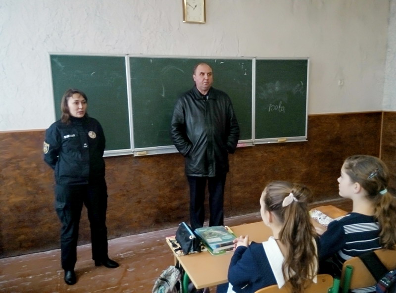 Виступ ювенальної превенції Васильківська ЗОШ № 9