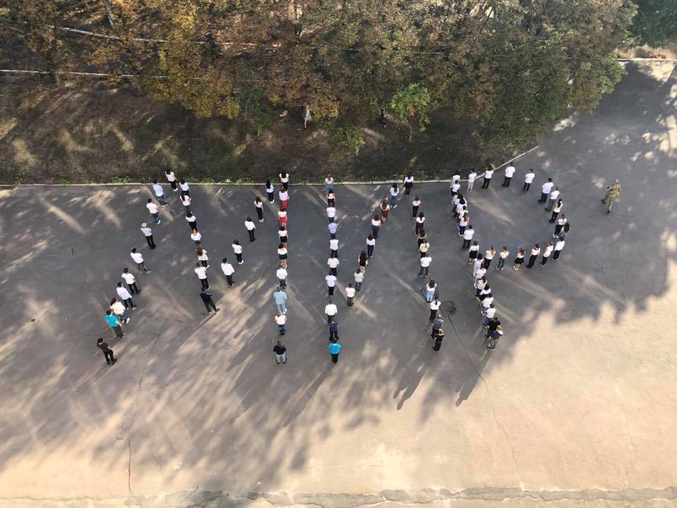 Флешмоб у Василькові до Міжнародного дня миру