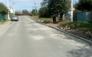 У Василькові по вулиці Преображенській (Рози Люксембург) влаштовують тротуар.