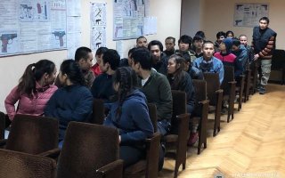 «Рабовласнику» із Глевахи за утримання в’єтнамців у неволі загрожує 7 років в’язниці