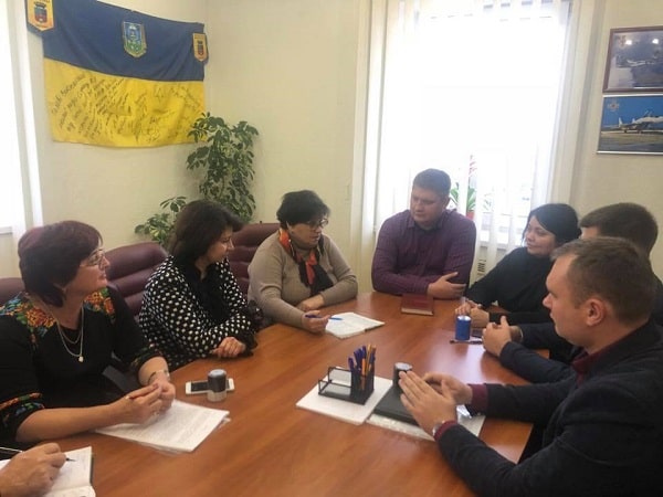ПІДПИСАННЯ ДОГОВОРУ ПО ПРОВЕДЕННЮ БУДІВЕЛЬНИХ РОБІТ ВАСИЛЬКІВСЬКОЇ ЗАГАЛЬНООСВІТНЬОЇ ШКОЛИ № 6