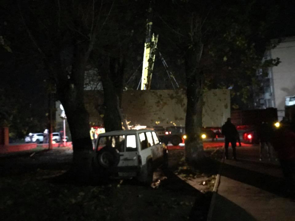 Демонтаж МАФа в військовому містечку