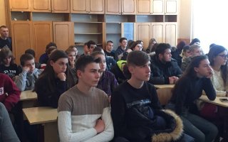 ЗУПИНИМО СНІД, ДОКИ ВІН НЕ ЗУПИНИВ НАС!