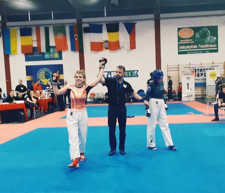 Спортсменка з Васильківщини завоювала три золоті й одну срібну медалі на фіналі кубка світу з панкратіону