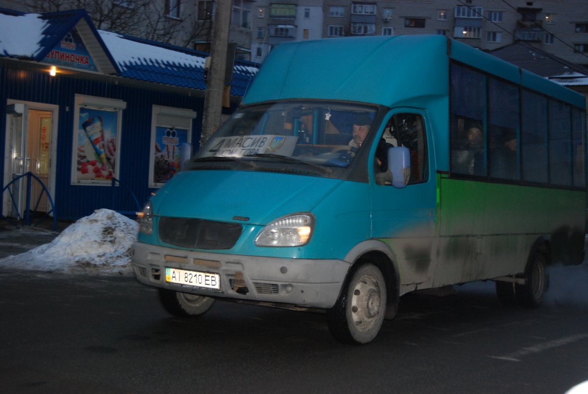 Школярів Василькова почали перевозити безкоштовно