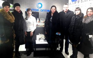 Краще новорічне оформлення вітрини в Василькові