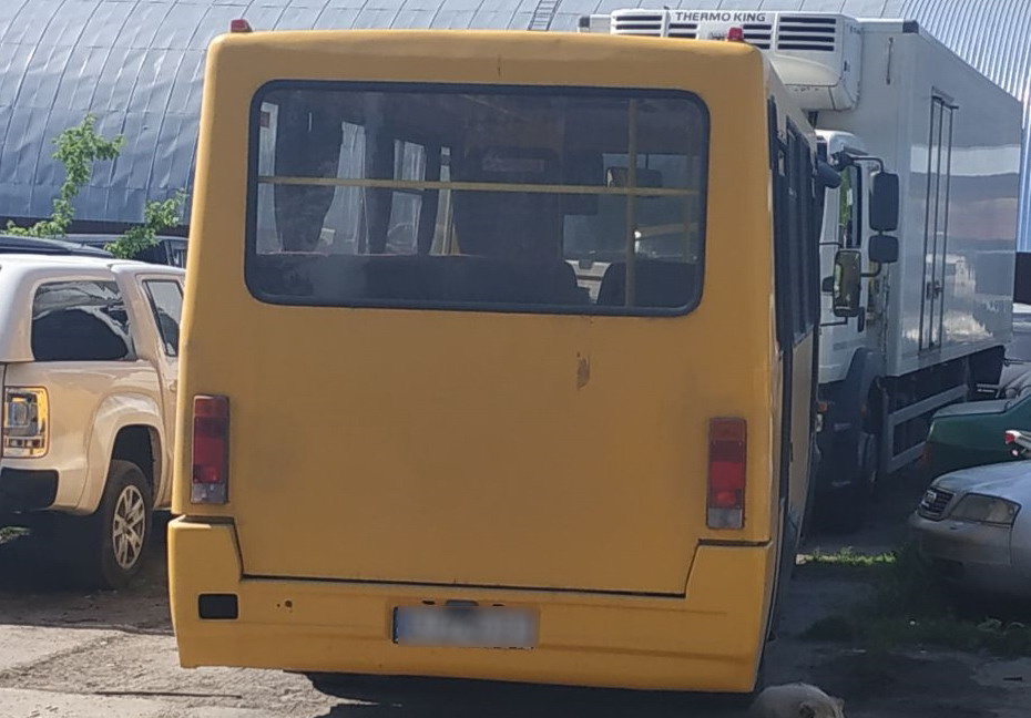 Водій маршрутки у Василькові перевозив людей без посвідчення та документів
