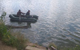 У Василькові витягли з річки потопельника
