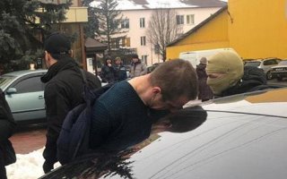 Судитимуть посадовця, затриманого на хабарі у Василькові