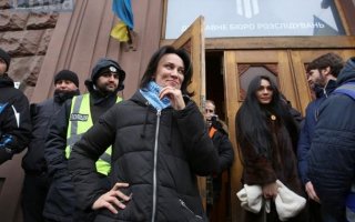 Олена Самбул з Василькова  явилась в ГБР, но на допрос идти отказалась