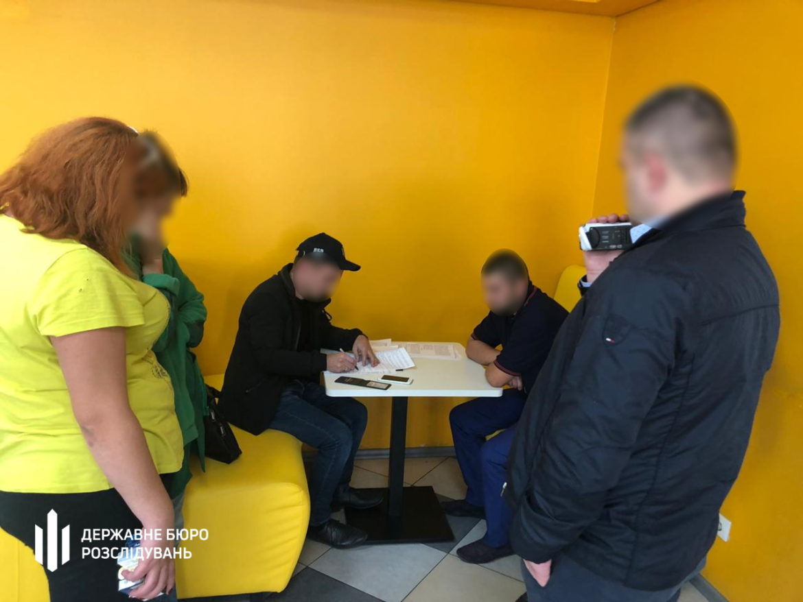 Васильківських поліцейських, які катували людину судитимуть
