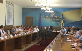 Нові адмінцентри на Київщині: Васильків чи Обухів?