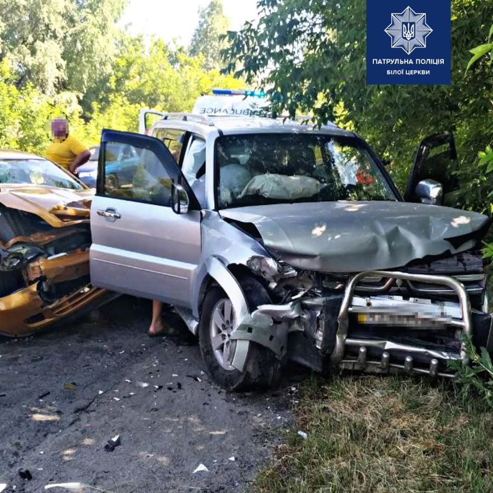 В аварії на Васильківщині травмувались 6 осіб