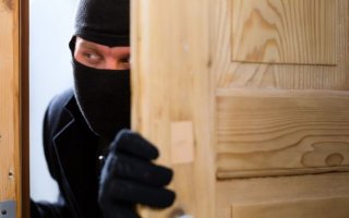 У Василькові затримано «будинкового» злодія, який промишляв вночі