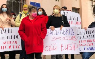 У Василькові під судом вимагають не допустити скасування результатів виборів
