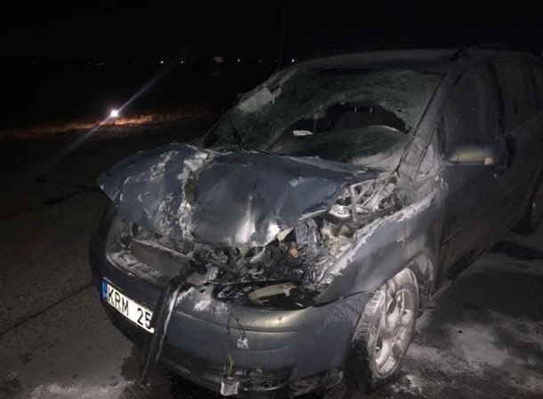 На аэродроме в Василькове  самолет столкнулся с автомобилем