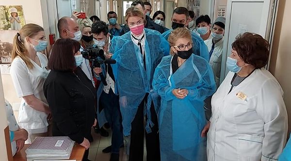Юлія Тимошенко з робочим візитом відвідала лікарню в Василькові