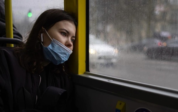 У Києві зберігаються карантинні обмеження для ТРЦ і транспорту