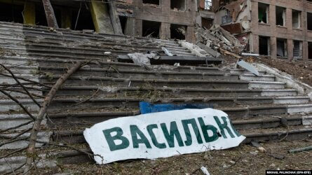 Окупанти завдали ракетного удару по Василькову, частину збила ППО