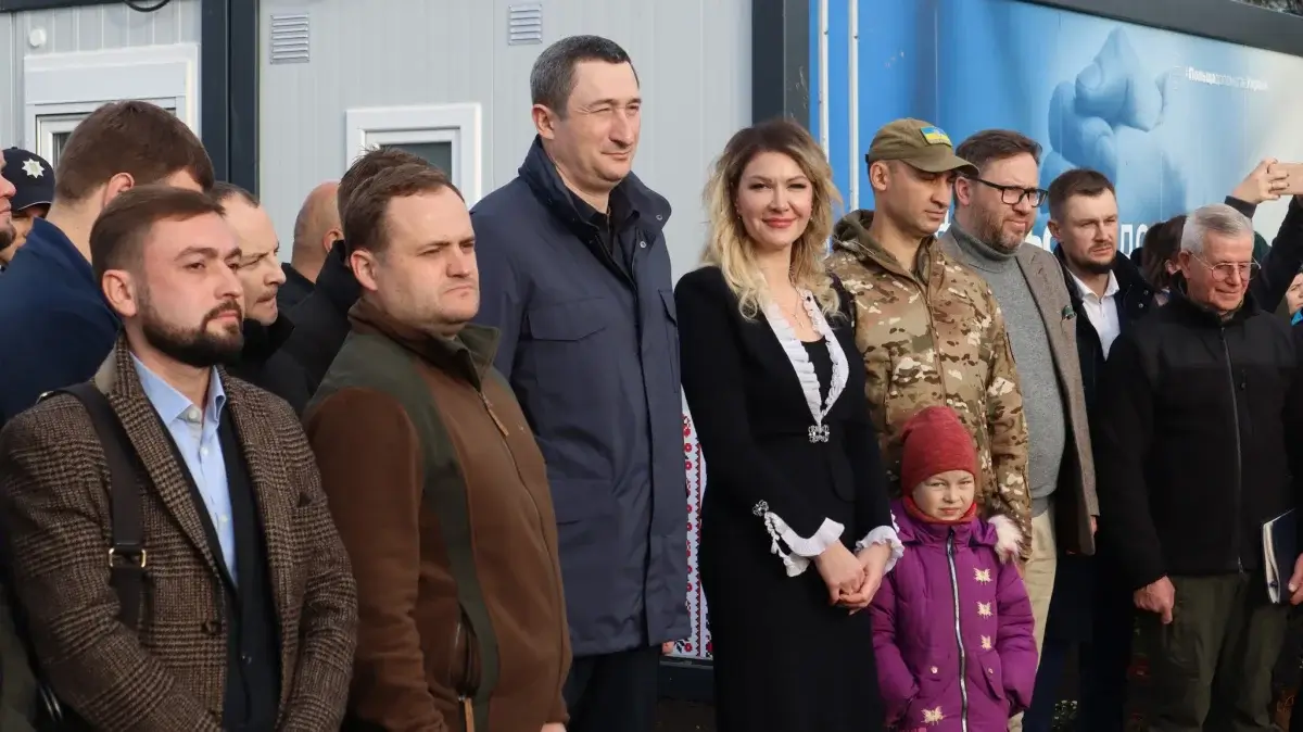 В місті Васильків офіційно відкрили модульне містечко для переселенців
