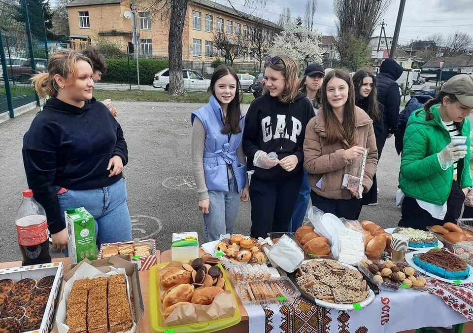 На васильківщині діти донатять на ЗСУ