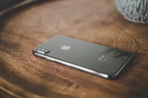 Чи варто купувати iPhone X у 2023 році: за і проти