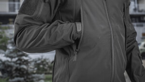 Куртка для штормової погоди: надійних захист у будь-яких ситуаціях
