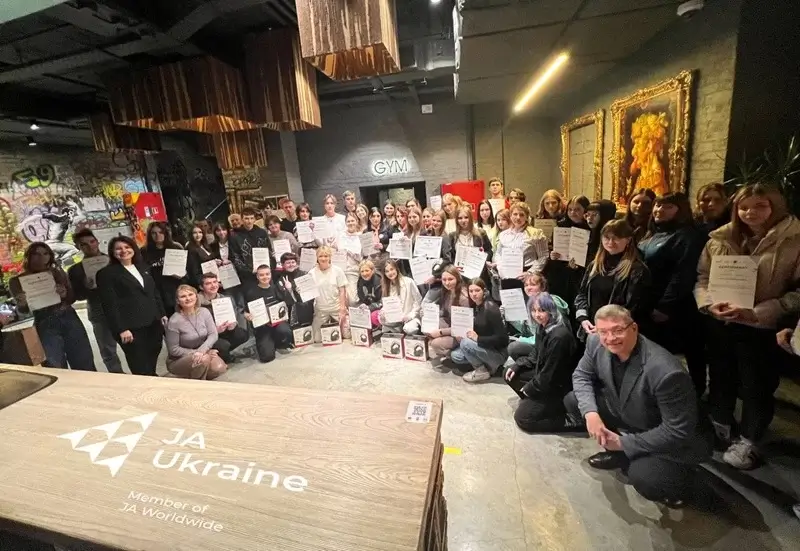 Учні з Василькова посіли друге місце на Таборі підприємництва Junior Achievement Ukraine