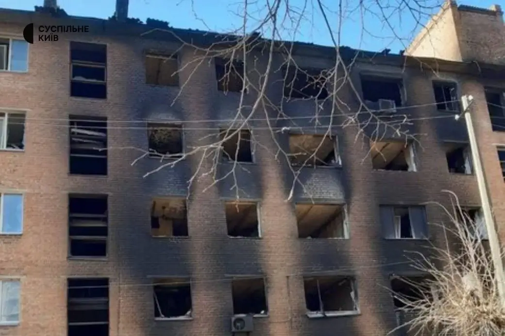 Замість нових квартир — паркан і бетонні балки: чому не відбудували зруйнований дім у Василькові
