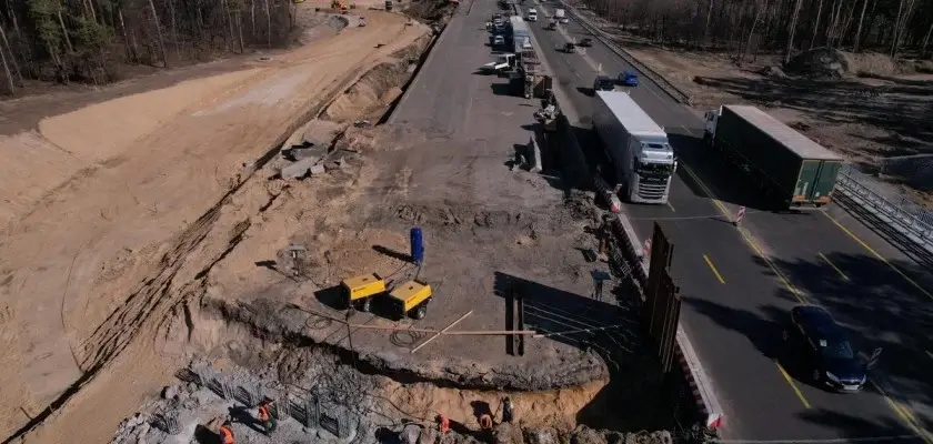 На шляху  з Василькова до Києва  відновлюють будівництво транспортної розв’язки
