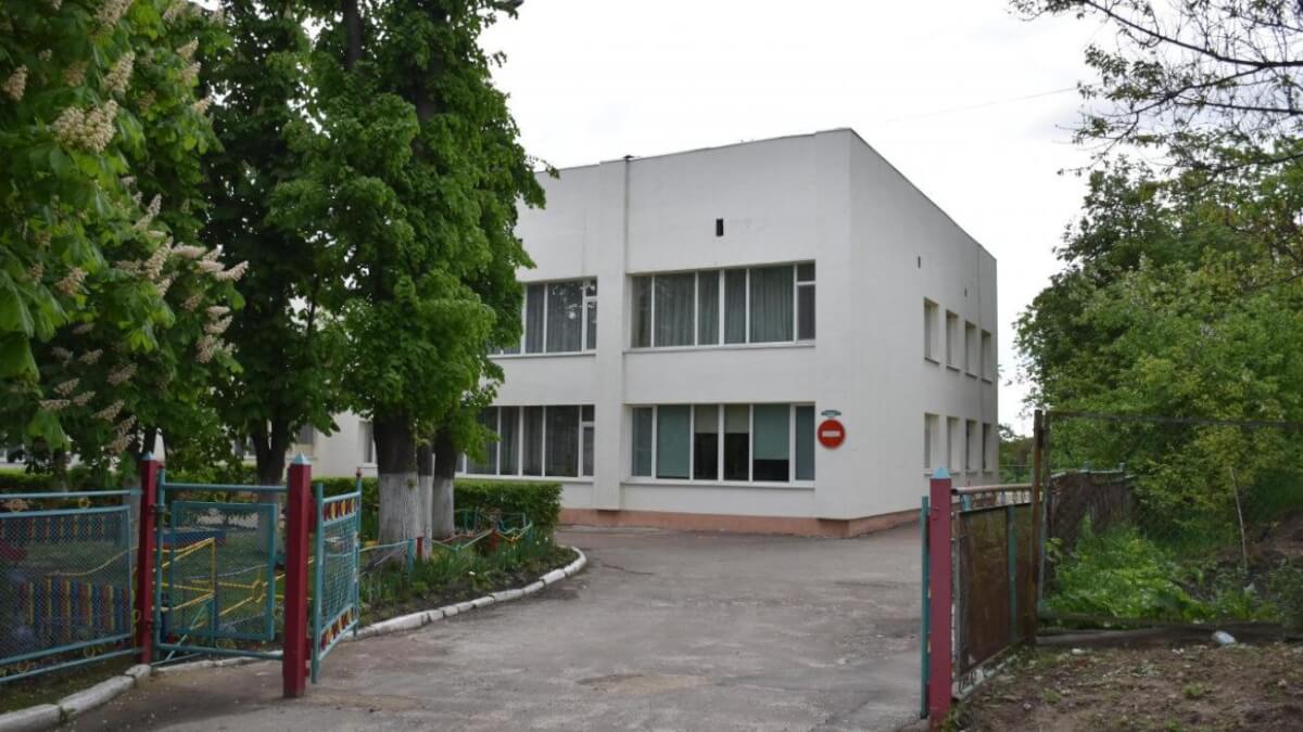 В місті  Васильків з третьої спроби беруться ремонтувати дитсадок за 79 млн грн