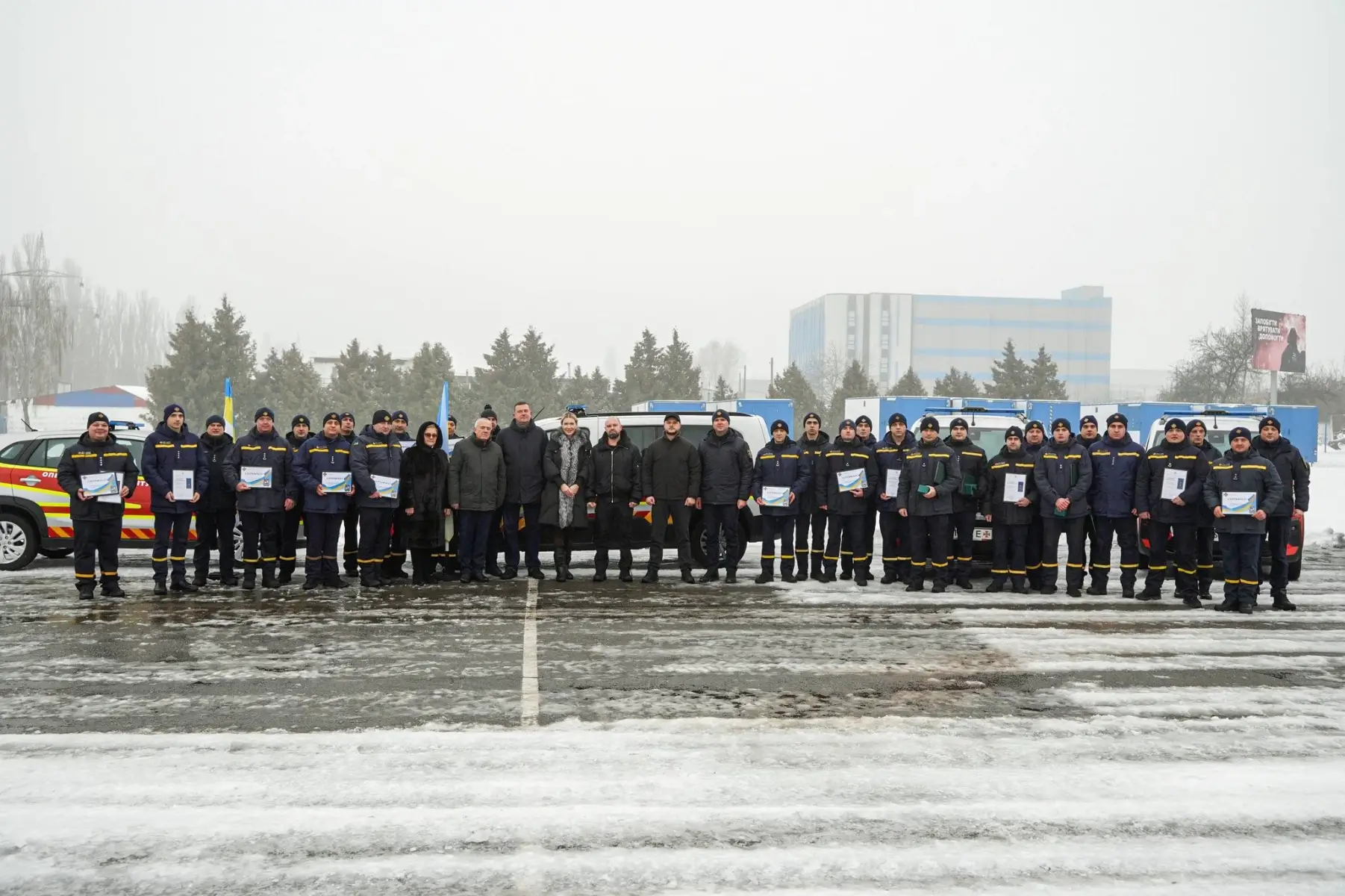 Рятувальники Василькова отримали спеціалізований автомобіль та нове обладнання