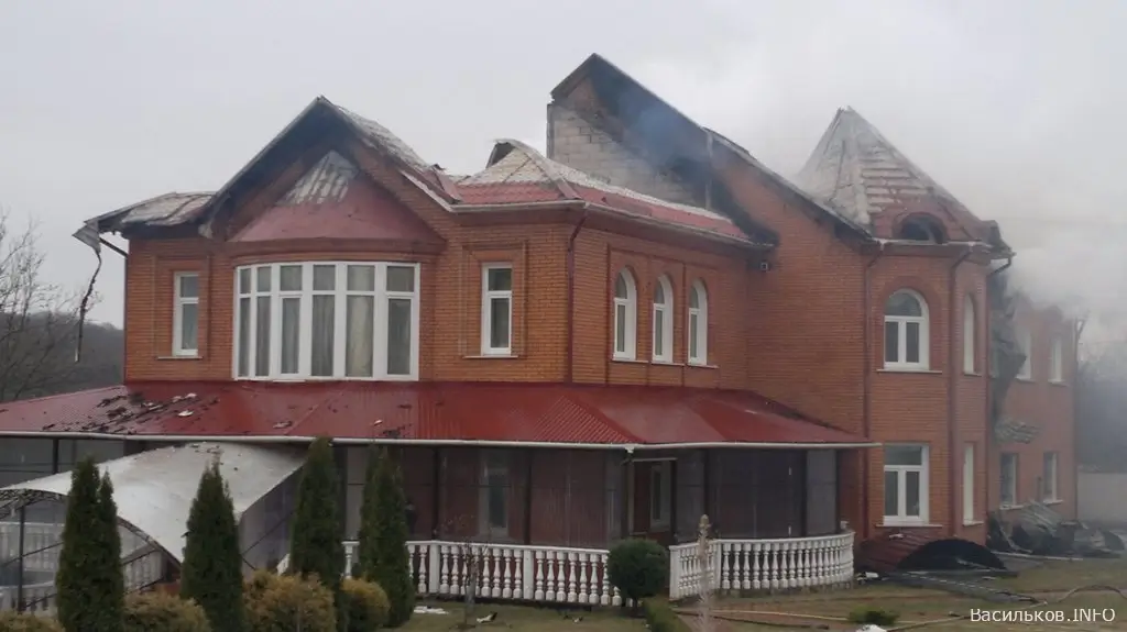 РЯТУВАЛЬНИКИ ЛІКВІДУВАЛИ ПОЖЕЖУ В ЖИТЛОВОМУ БУДИНКУ