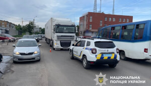 Смертельна ДТП у Василькові: під колесами вантажівки загинула жінка