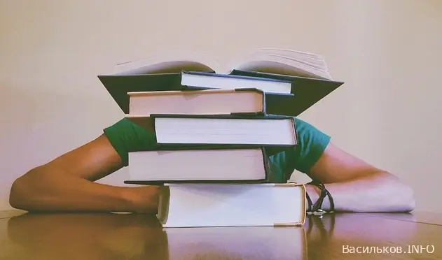 5 книг, которые стоит прочитать вместе с детьми-подростками